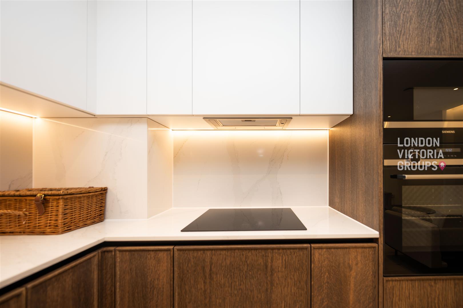 1 bed property in Emblem House, 11 Salutation Gardens, London